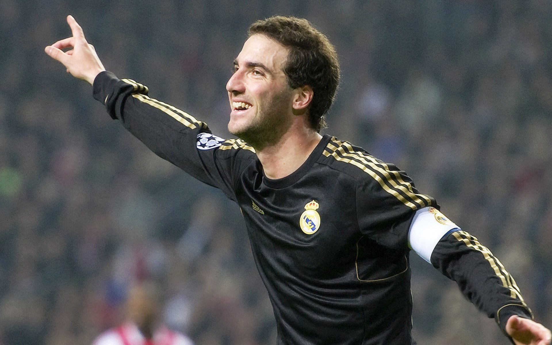 AYX体育-《不同地区电竞表现对比：文化差异带来的战术差异》，电竞城市有哪些